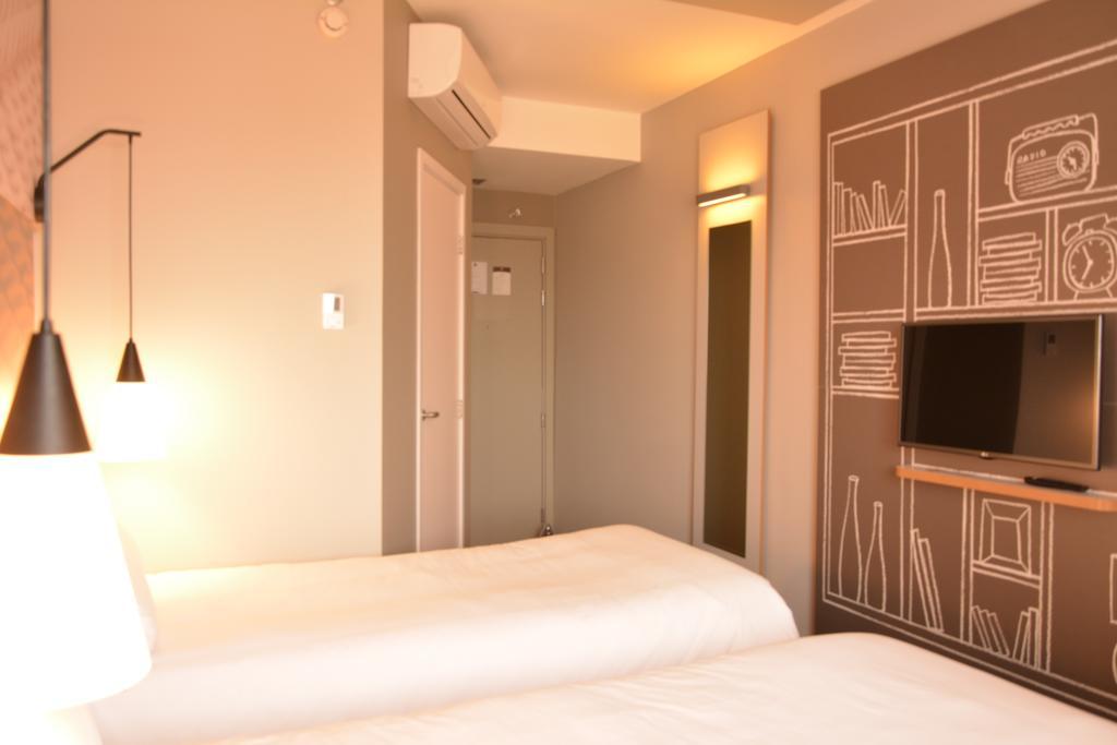 Ibis Jacarei Hotel Exterior photo