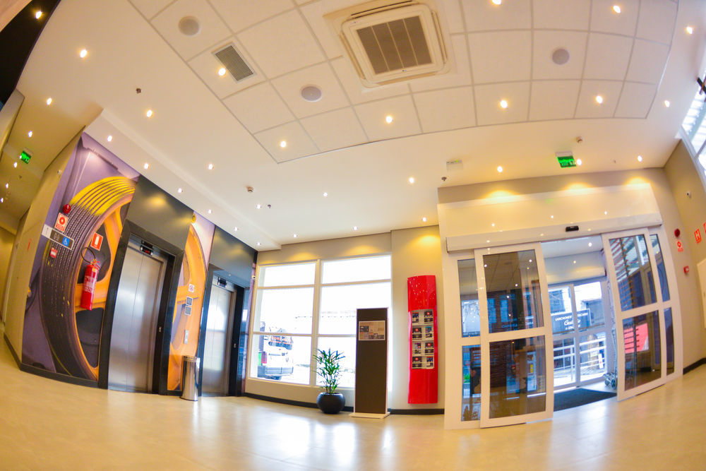 Ibis Jacarei Hotel Exterior photo